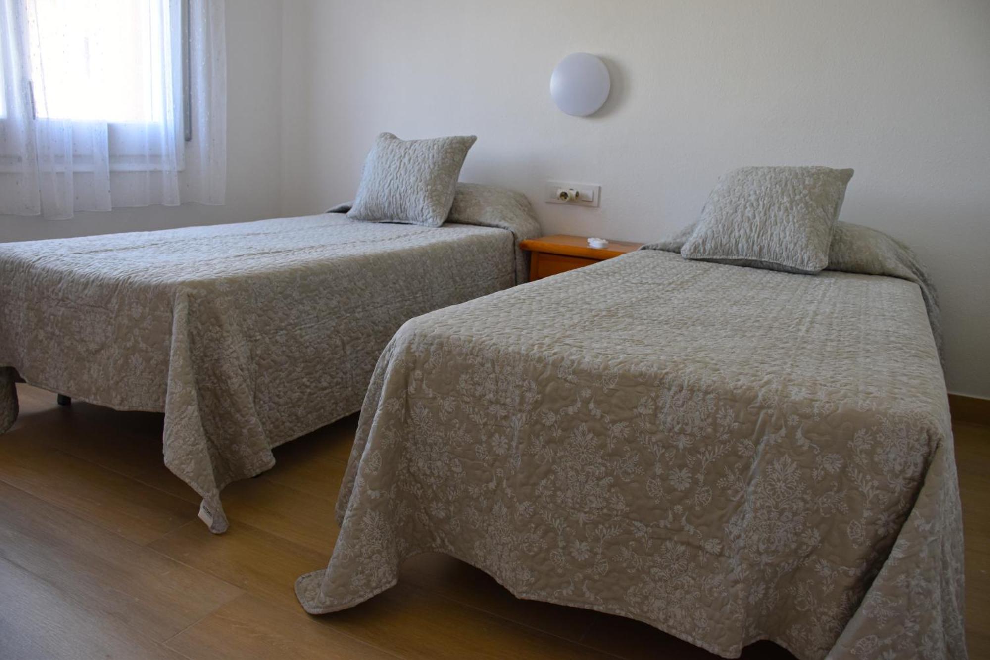 Apartamentos Les Palmeres ปลาตจาดาโร ภายนอก รูปภาพ